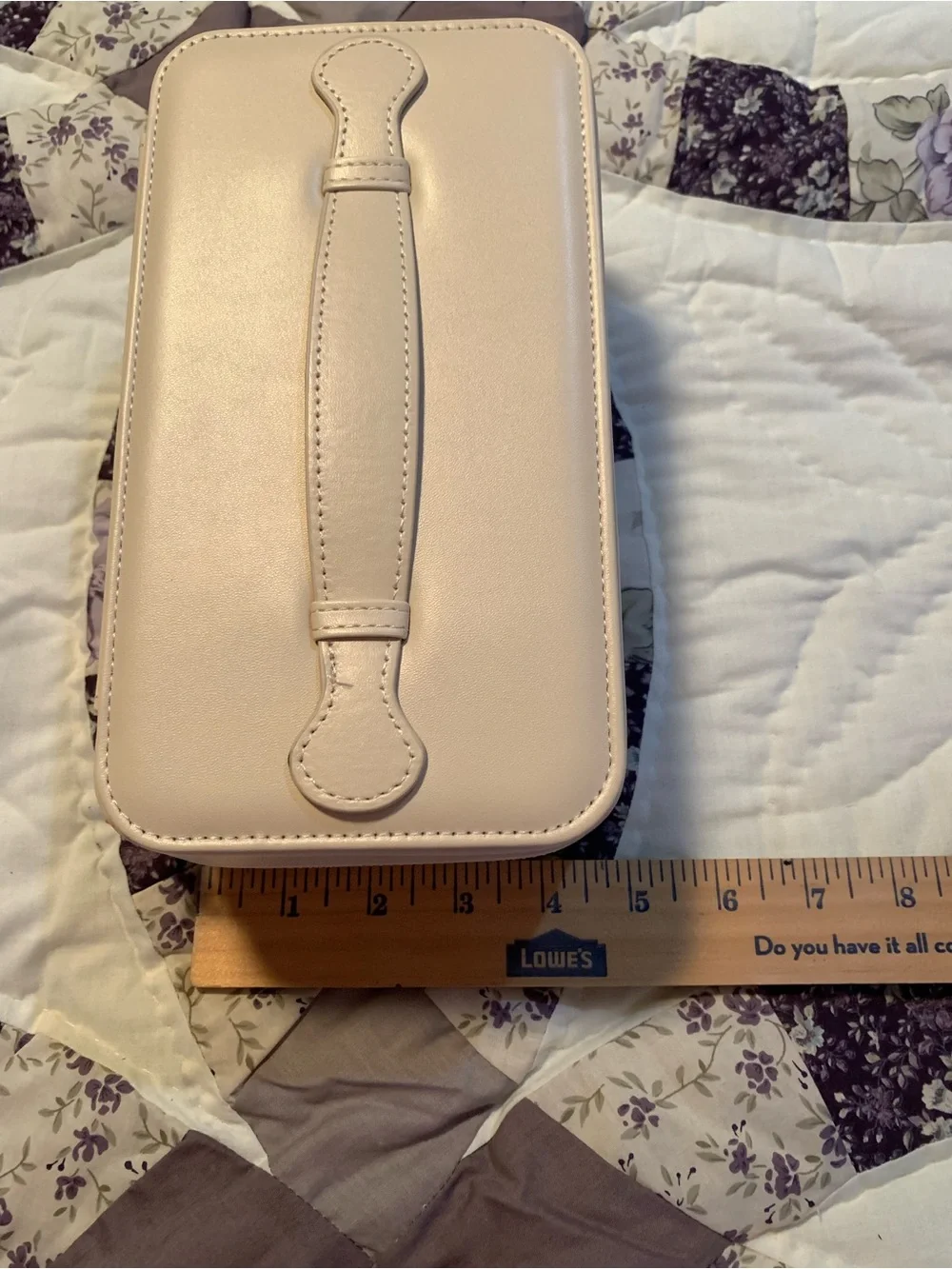 Young Living Cream/Blush Essential Oil Travel Case with Gold Zipper